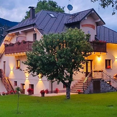 Hotel Rosengarten タルヴィージオ エクステリア 写真