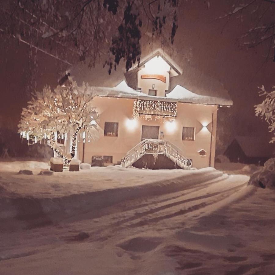 Hotel Rosengarten タルヴィージオ エクステリア 写真